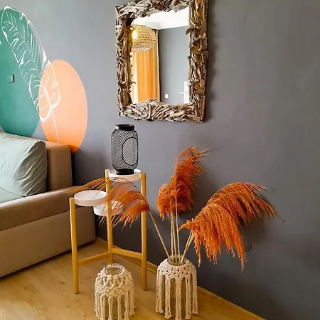 شقة Lovely Flat With Sea View Near In